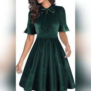 Ranphee green velvet dress, Small